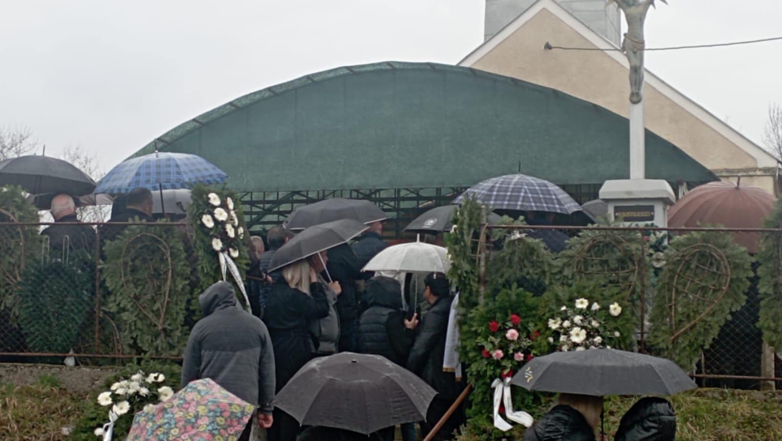 ”Și Cerul a plâns, la Rătești...”! Daniel, 29 de ani, tânărul decedat în accident, lângă Beltiug, condus pe ultimul drum