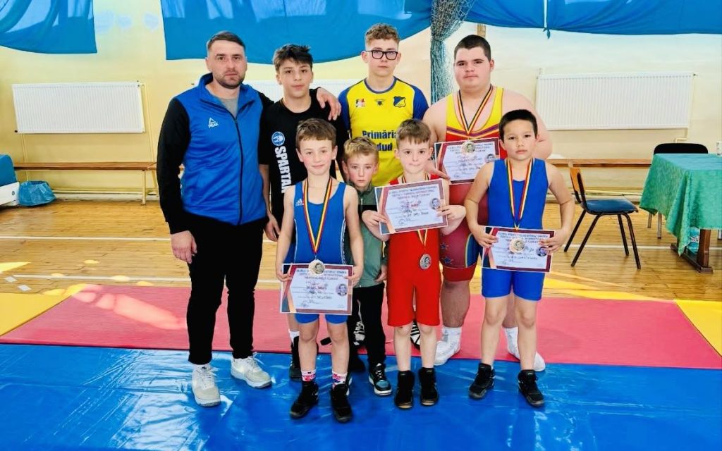 Luptătorii de la CS Satu Mare-Cetate Ardud , pregătiți de Naționalele U15