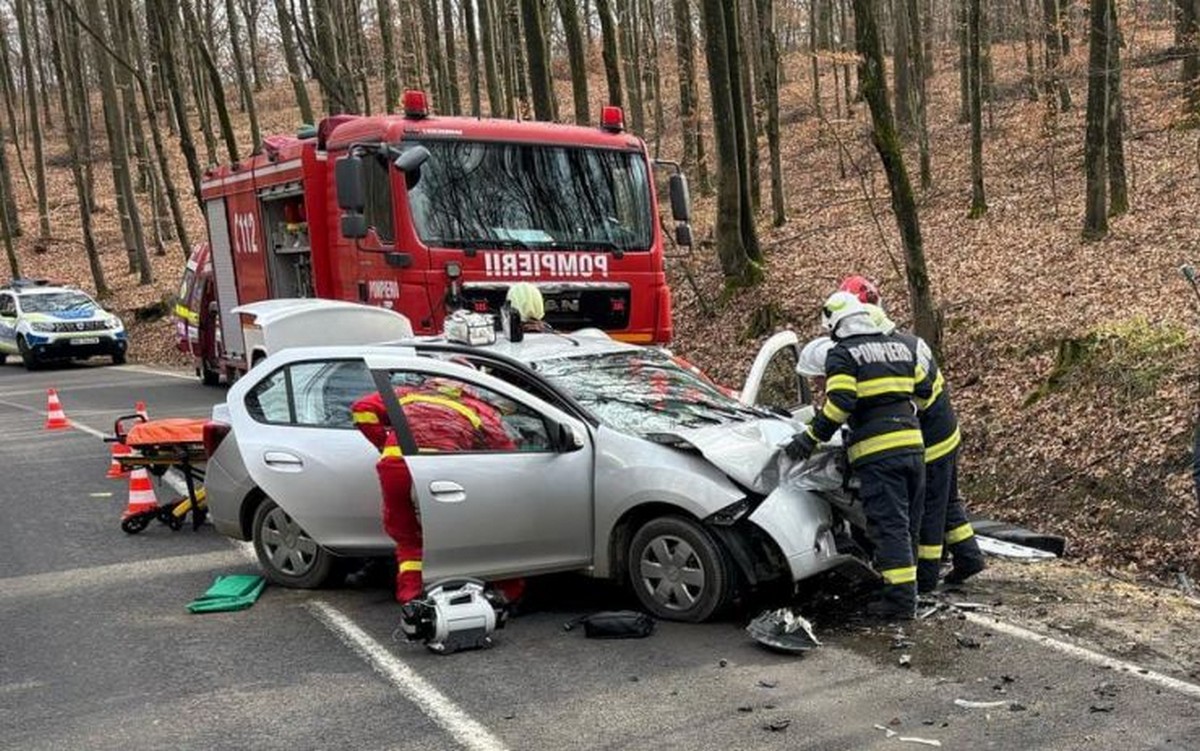 ACCIDENT MORTAL în Țara Oașului. Impact frontal