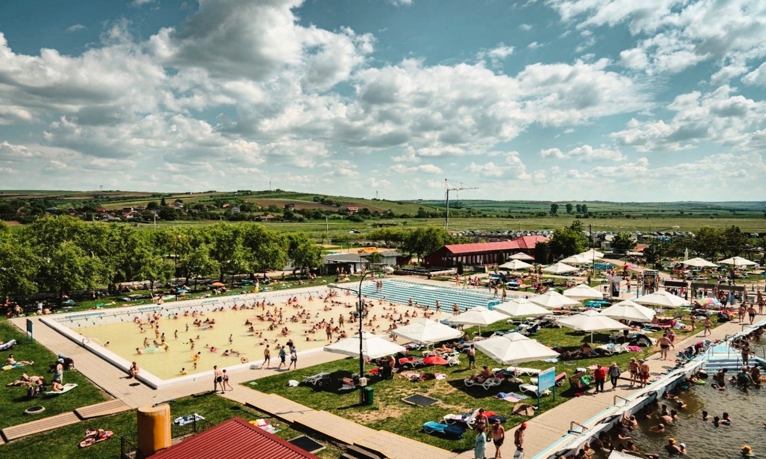 Votați pentru Stațiunea Turistică Tășnad – Destinația Anului 2025!