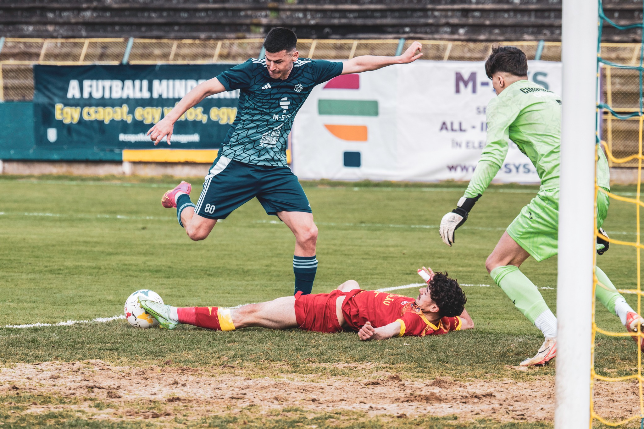 Tot mai aproape de baraj!