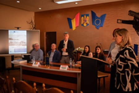 CONFERINȚĂ DE DESCHIDERE Conectarea comunităților: îmbunătățirea cooperării transfrontaliere pentru implicarea de la oameni la oameni