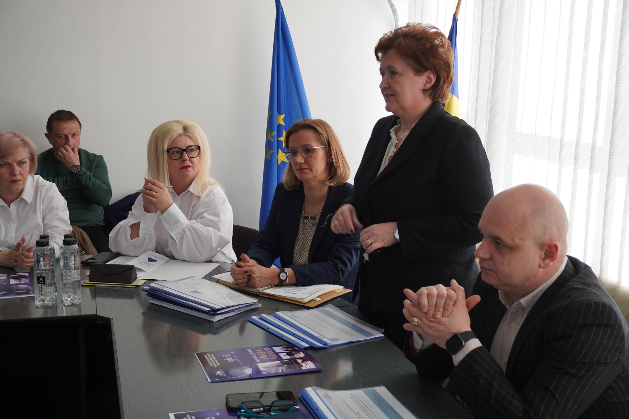 INIȚIATIVĂ. Întâlnire aplicată cu reprezentanții mediului de afaceri sătmăreni la sediul AJOFM