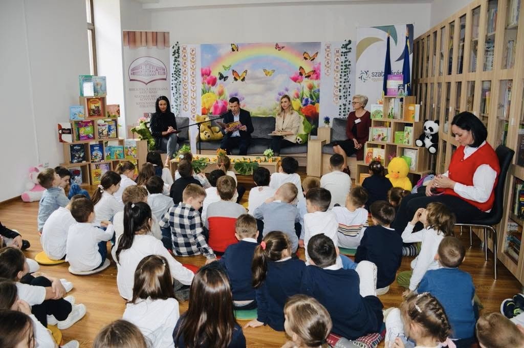 Magia poveștilor: Vicepreședinții Consiliului Județean Satu Mare au adus lecturile mai aproape de copii