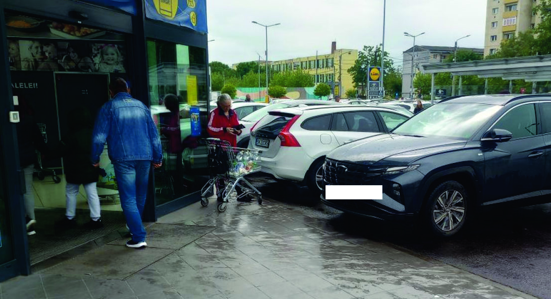 SUV-ul și ușa care (încă) rezistă