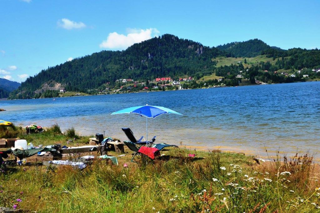 Colibița – Oglinda cerului printre munți. Acolo unde aerul devine răsuflare de poveste