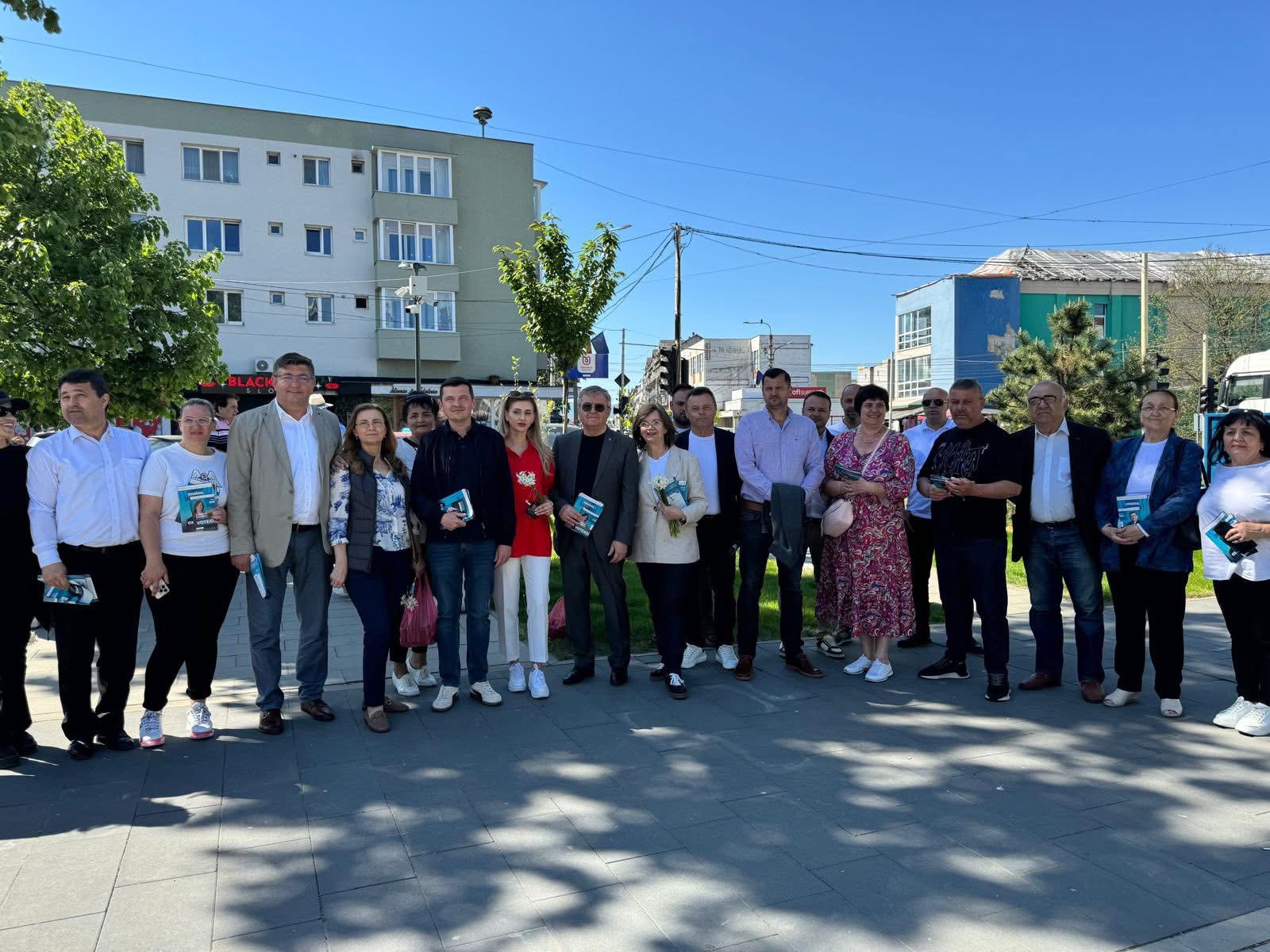 FOTO. Deputatul Mircea Govor în dialog permanent cu cetății județului pentru susținerea și promovarea lui Crin Antonescu