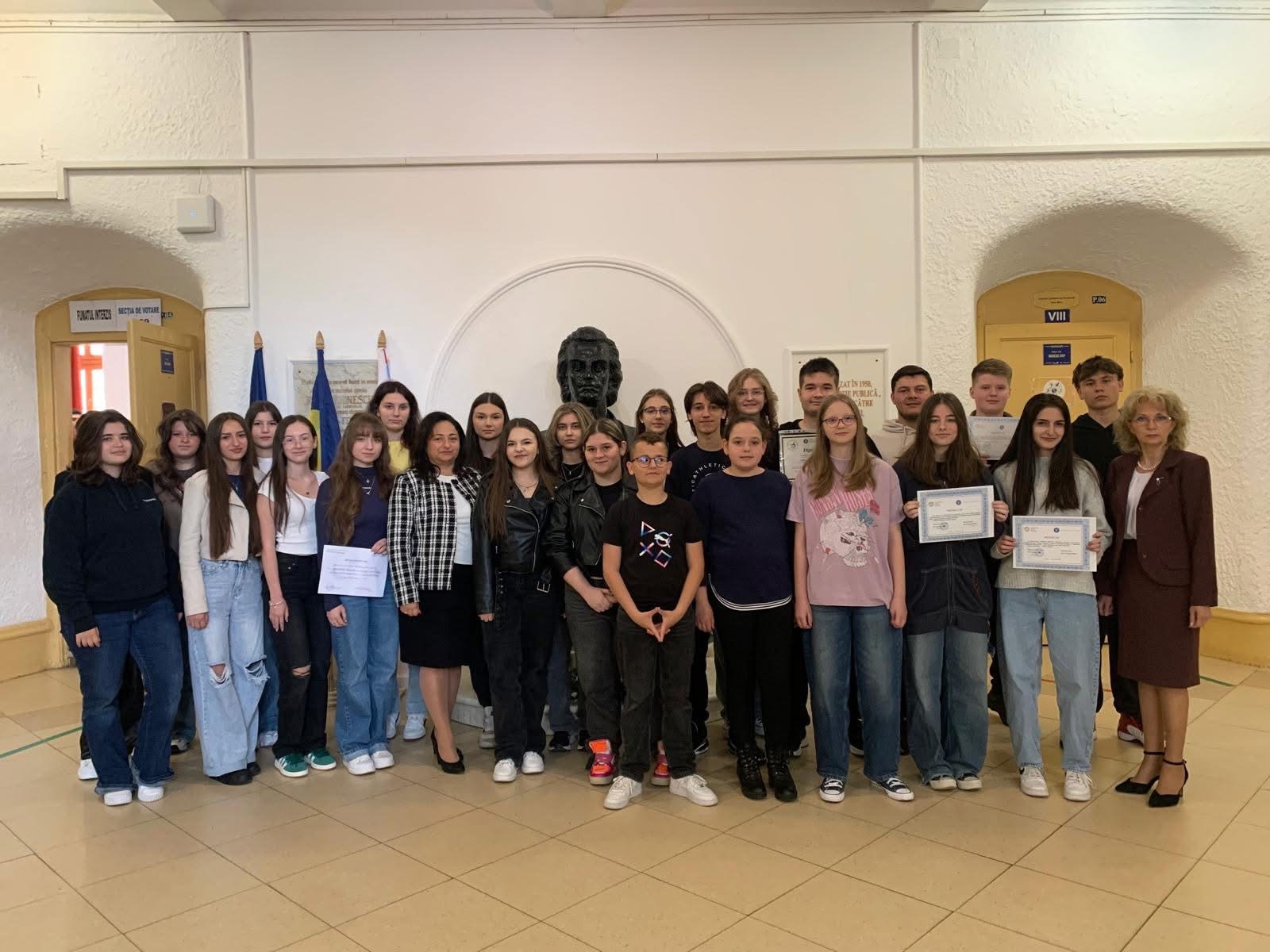 Elevii de la Colegiul Național ,,Mihai Eminescu” au avut un an plin de rezultate deosebite obținute la olimpiade și concursuri de biologie