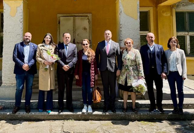 Proiect transfrontalier de peste 10 milioane Euro, pentru renovarea Castelulului  Huniade din Timișoara și Conacului Navay din Óföldeák, Ungaria