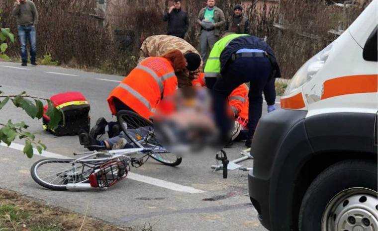 Octogenar, rănit grav  de un tânăr de 21 de ani