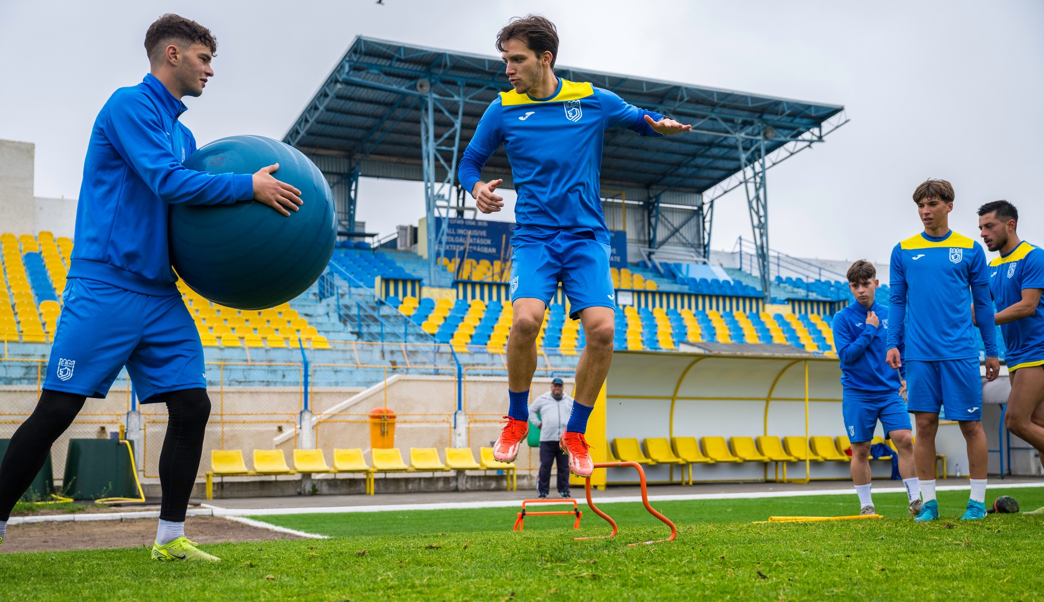 Liga a 3-a: CSM Olimpia Satu Mare- Minerul Lupeni Începe bătălia pentru promovarea în Liga a 2-a!