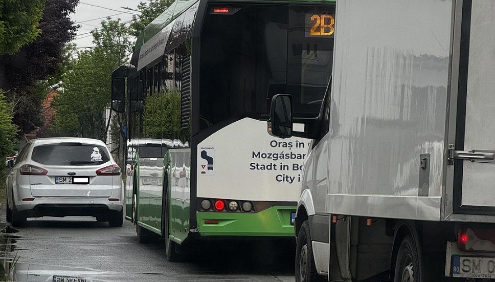 Străzi blocate de șoferi miserupiști