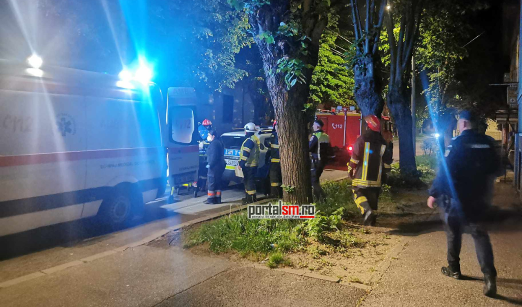 Intervenție de urgență în Satu Mare: O femeie bolnavă, blocată în subsolul propriei case, salvată de pompieri
