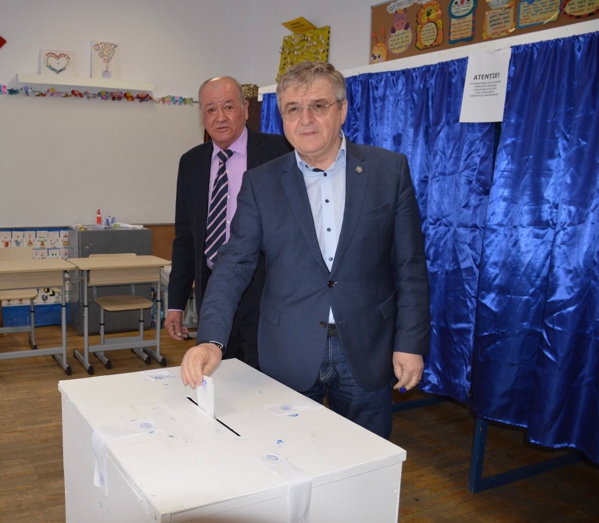 Deputatul Mircea Govor, după vot: „România nu se reduce la turul doi. România reală începe din 19 mai”