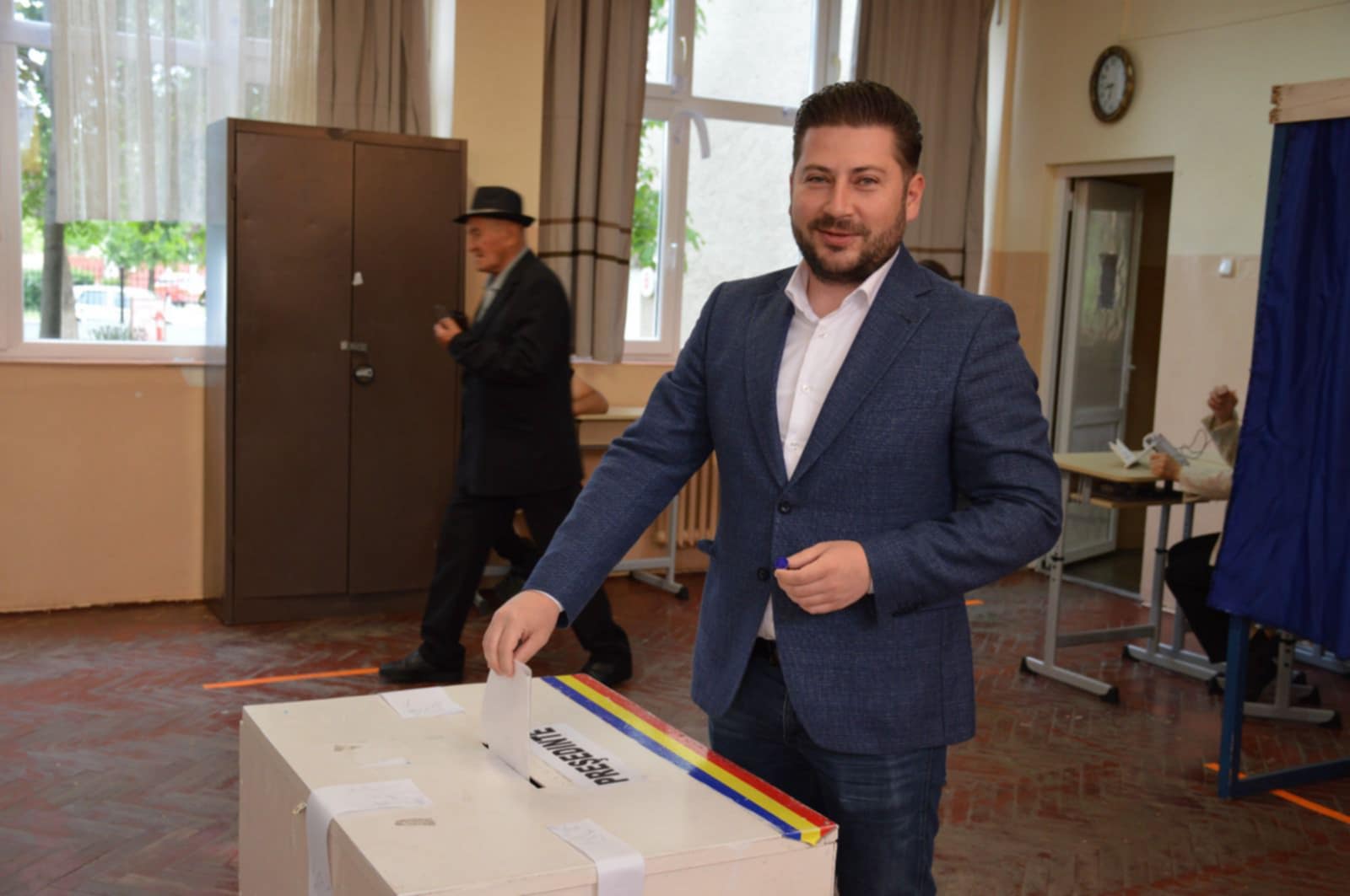 Adrian Micle: "Am votat pentru stabilitate, pentru un președinte care să continue drumul nostru în Europa"