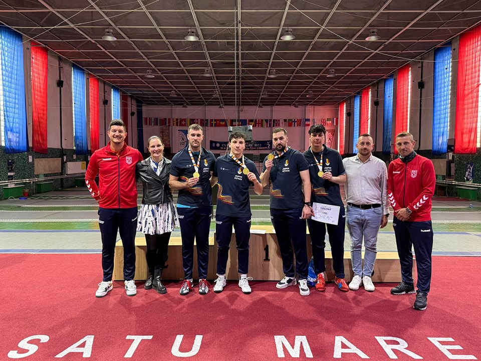 Titlul cu numărul 8 pentru echipa de spadă a CSM Olimpia
