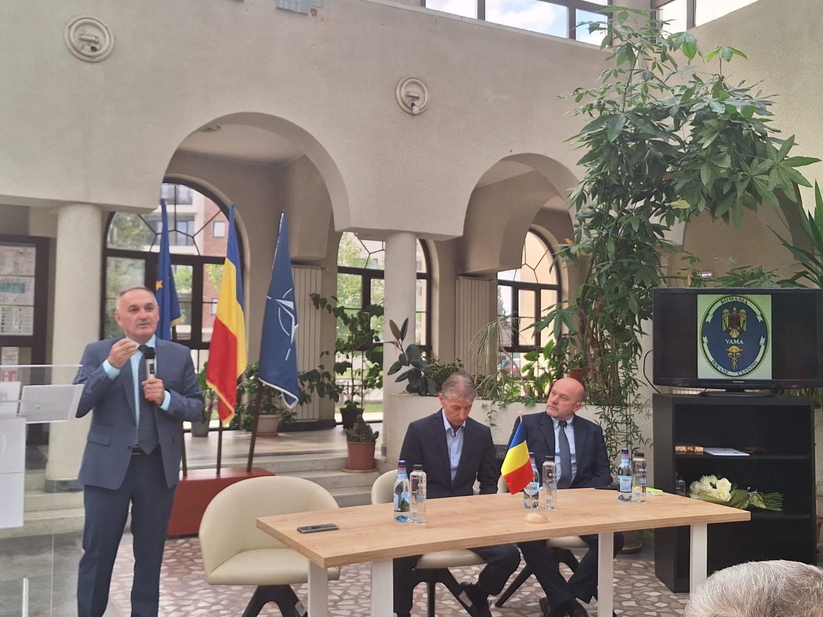 Predare de ștafetă la Biroul vamal de Interior din Satu Mare: Profesioniștii ieșiți la pensie, omagiați într-un eveniment dedicat carierei lor