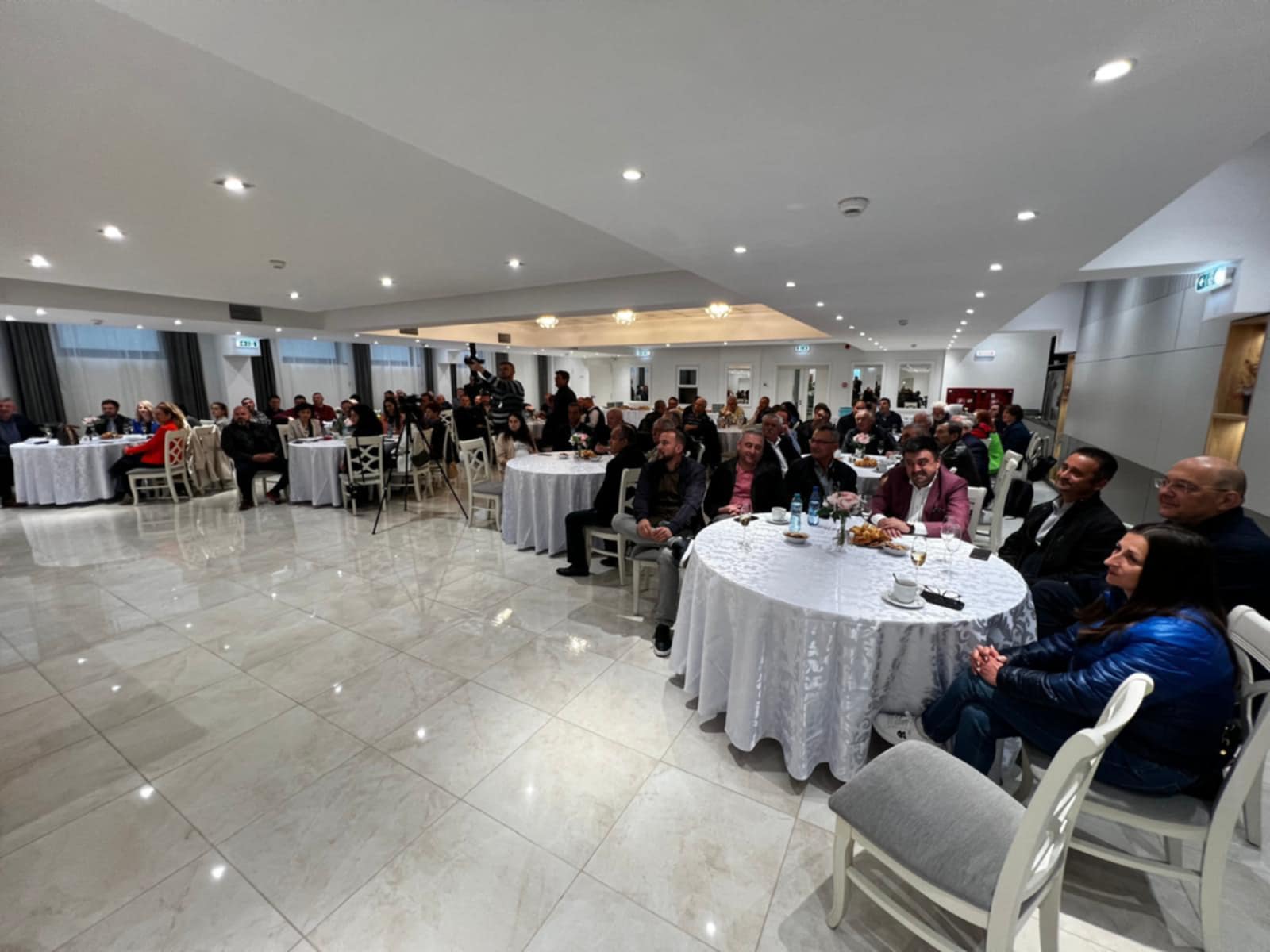 SOLIDARITATE. Medicii veterinari din Satu Mare, omagiați de ziua lor