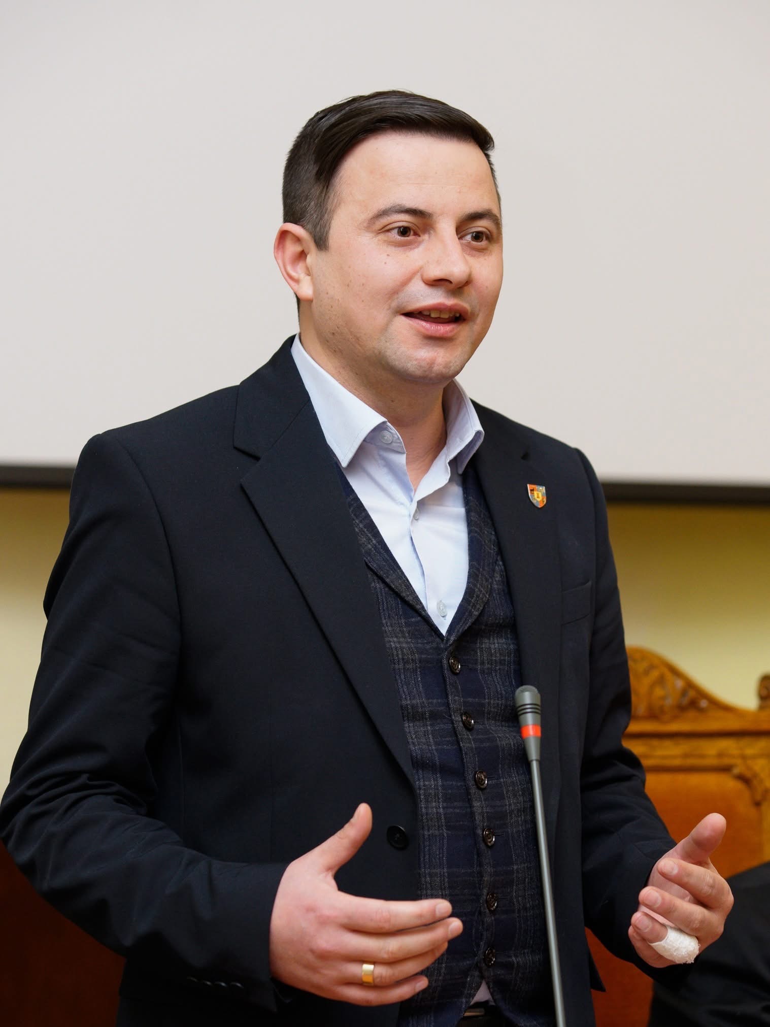 La mulți ani! Robert Laszlo, managerul CJCPCT Satu Mare la Ceas Aniversar!