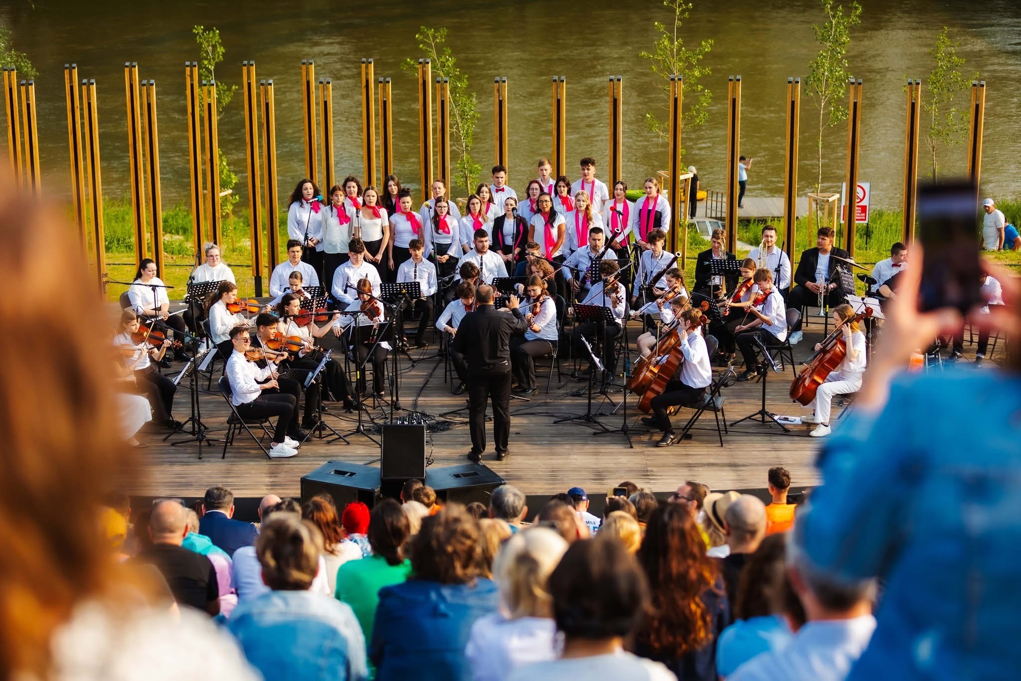 FOTO. S-a inaugurat malul drept al Someșului – un nou spațiu verde și modern pentru sătmăreni