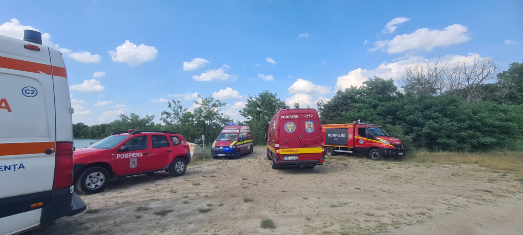 VIGILENȚĂ Pompierii sătmăreni în alertă: 42 de intervenții în minivacanța de Rusalii