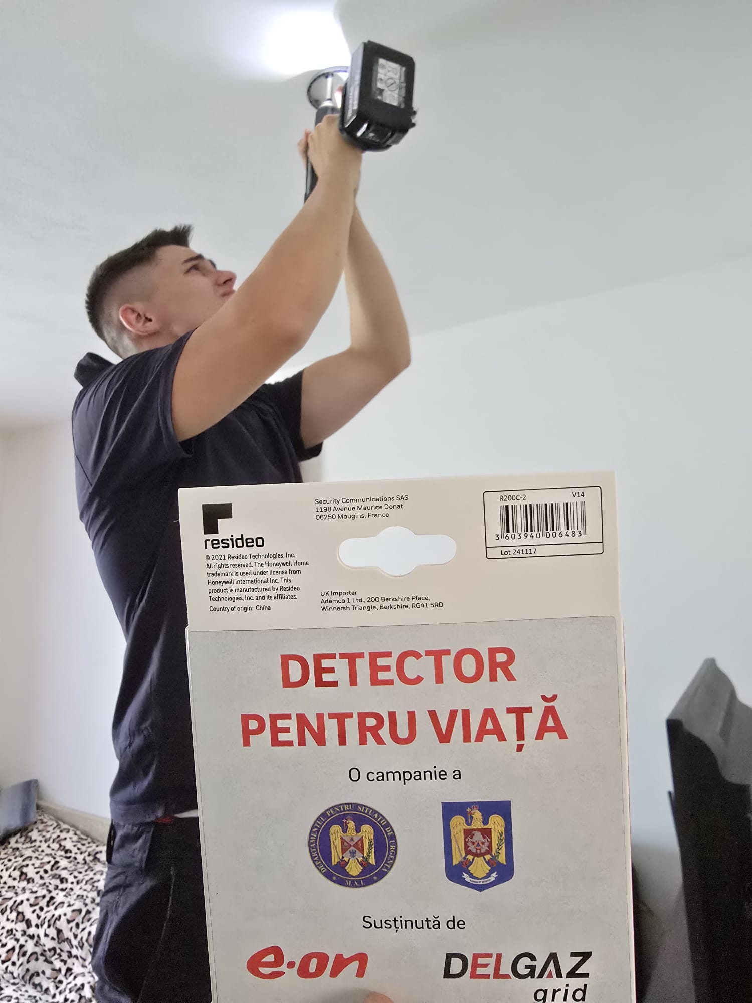 A început activitatea de montare a primelor detectoare de fum și monoxid de carbon, în locuințele din județul Satu Mare