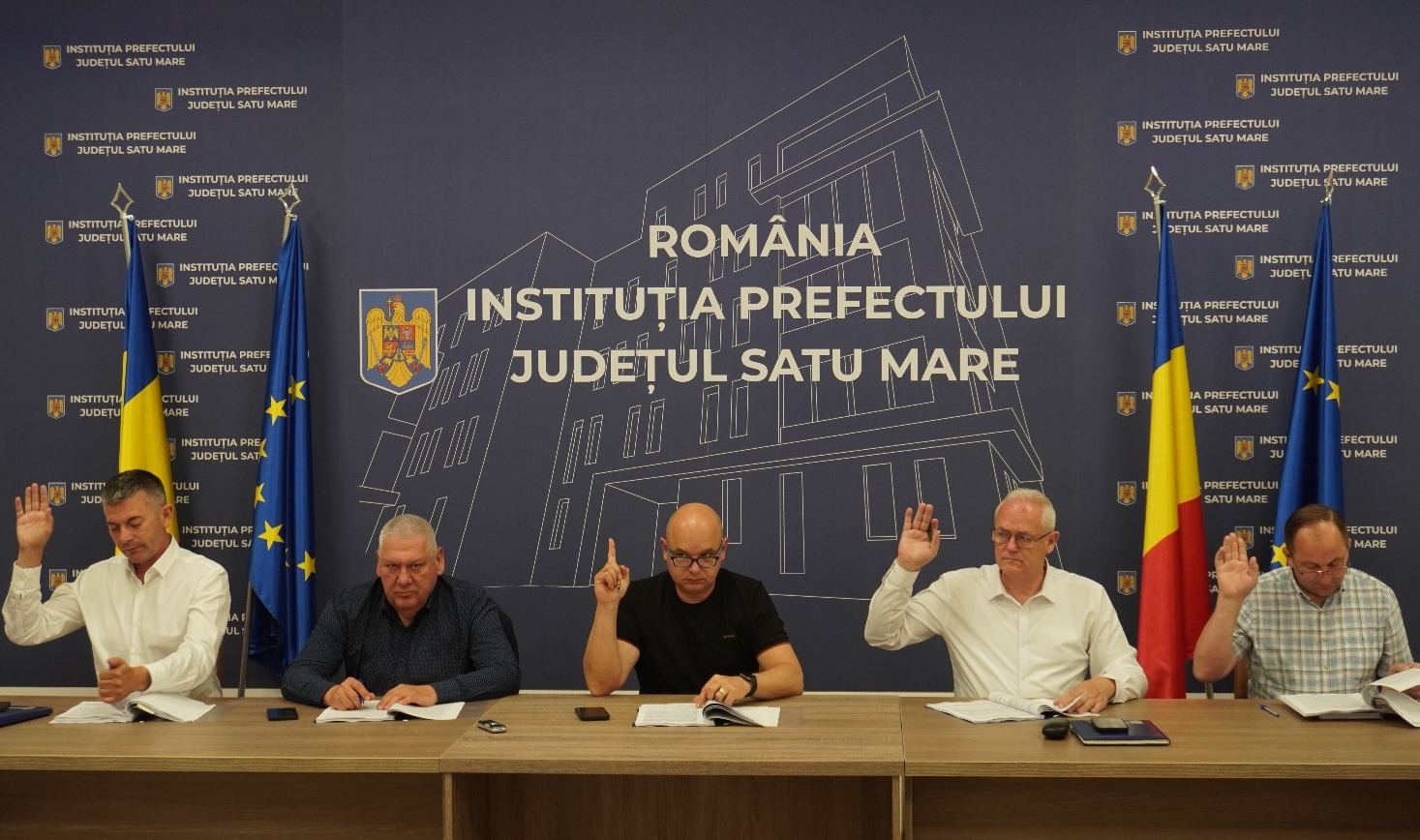 Comisia de Fond Funciar, întrunită în ședință la Prefectură