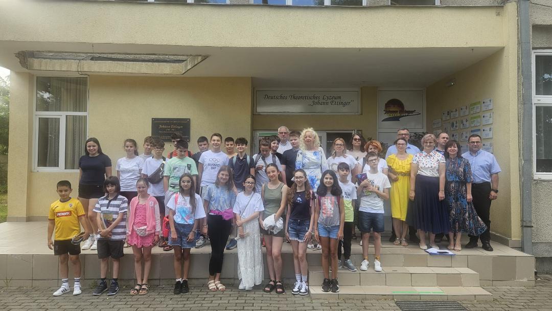 EXCELENȚĂ. S-a deschis Tabăra Națională de Matematică Lions „Someș”: pasiune, performanță și prietenie la Satu Mare