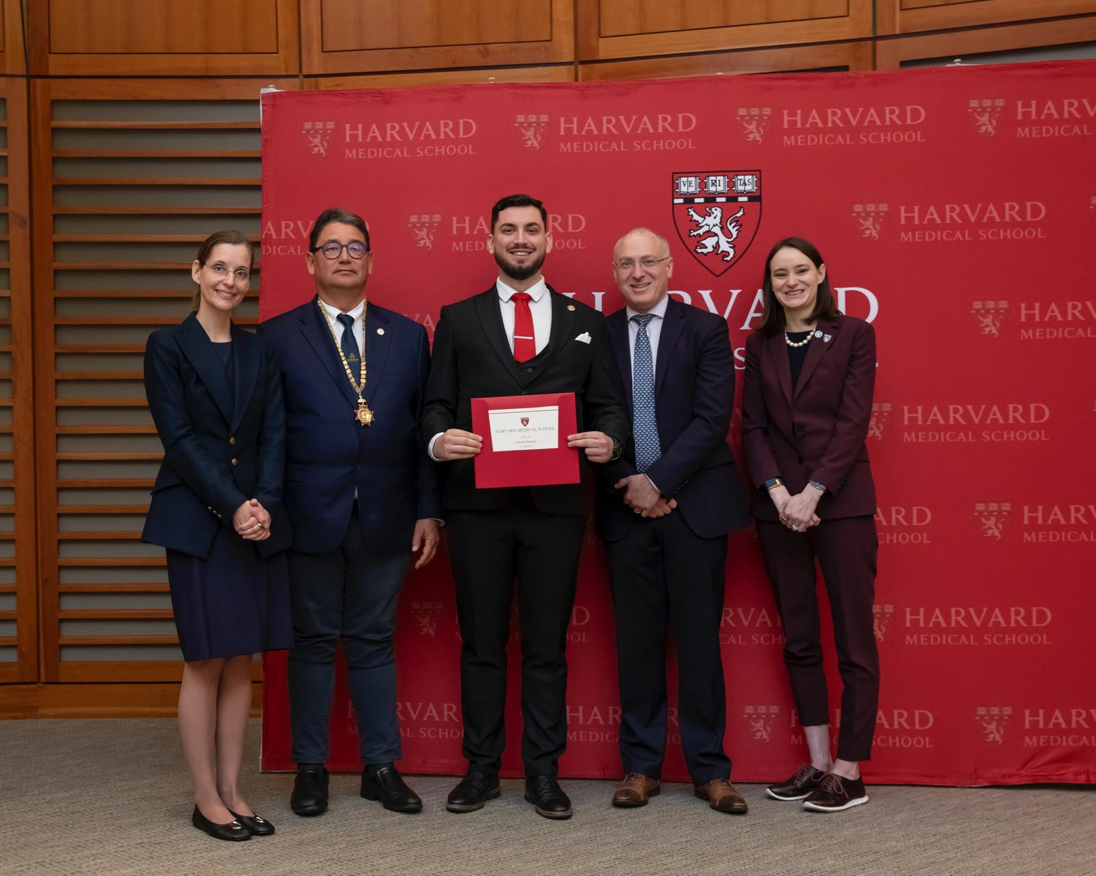  „UVVG m-a format ca om și profesionist!” - Interviu cu Arnold Marchiș, Alumni al Universității de Vest „Vasile Goldiș” din Arad