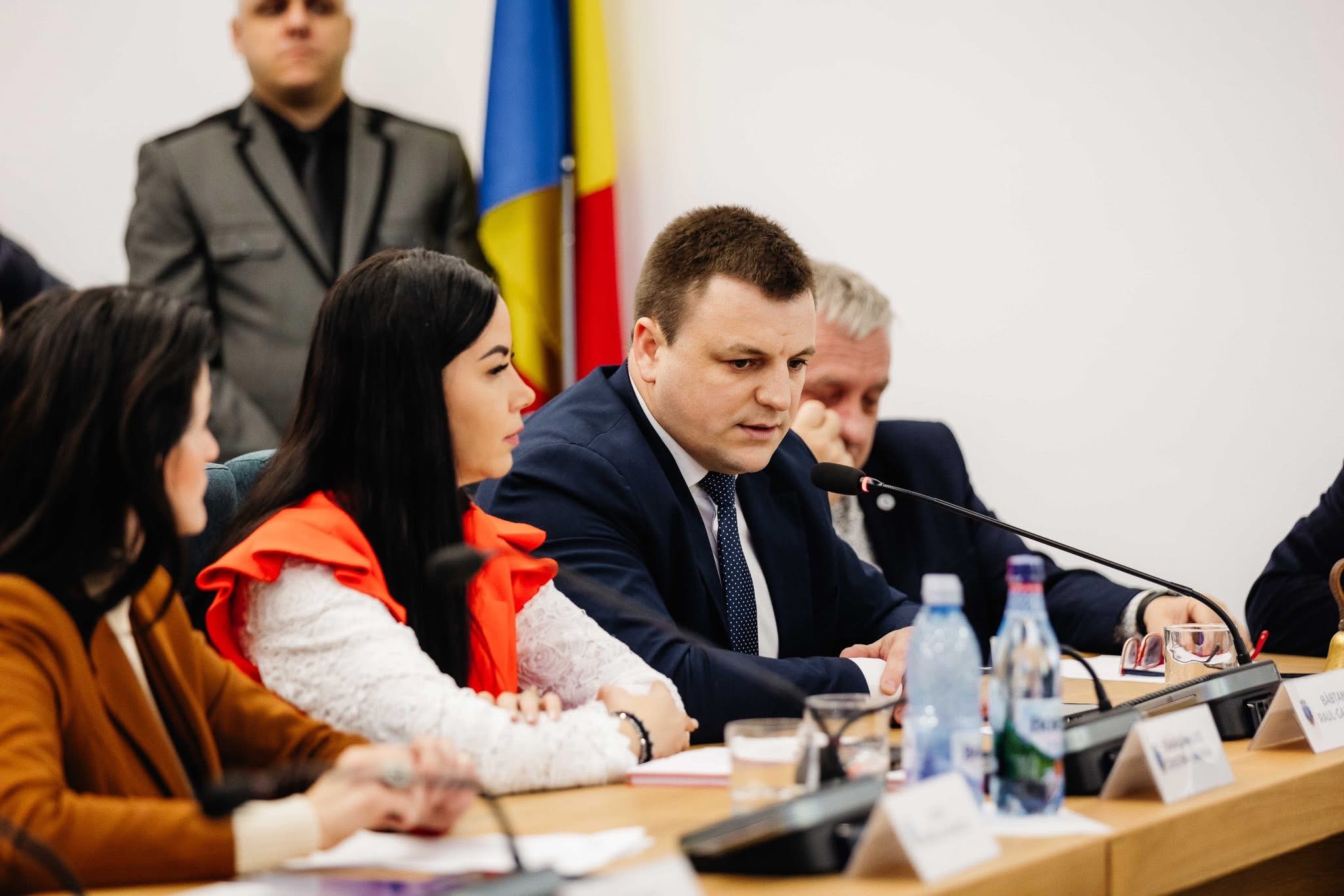 Viceprimarul Raul Băbțan: ,,𝐎 𝐩𝐫𝐨𝐜𝐞𝐝𝐮𝐫𝐚̆ 𝐧𝐨𝐮𝐚̆, 𝐦𝐚𝐢 𝐜𝐥𝐚𝐫𝐚̆ 𝐬̦𝐢 𝐦𝐚𝐢 𝐞𝐟𝐢𝐜𝐢𝐞𝐧𝐭𝐚̆ 𝐩𝐞𝐧𝐭𝐫𝐮 𝐚𝐜𝐡𝐢𝐳𝐢𝐭̦𝐢𝐚 𝐝𝐞 𝐢𝐦𝐨𝐛𝐢𝐥𝐞, 𝐭𝐞𝐫𝐞𝐧𝐮𝐫𝐢 𝐬̦𝐢 𝐜𝐨𝐧𝐬𝐭𝐫𝐮𝐜𝐭̦𝐢𝐢 𝐢̂𝐧 𝐌𝐮𝐧𝐢𝐜𝐢𝐩𝐢𝐮𝐥 𝐒𝐚𝐭𝐮 𝐌𝐚𝐫𝐞”