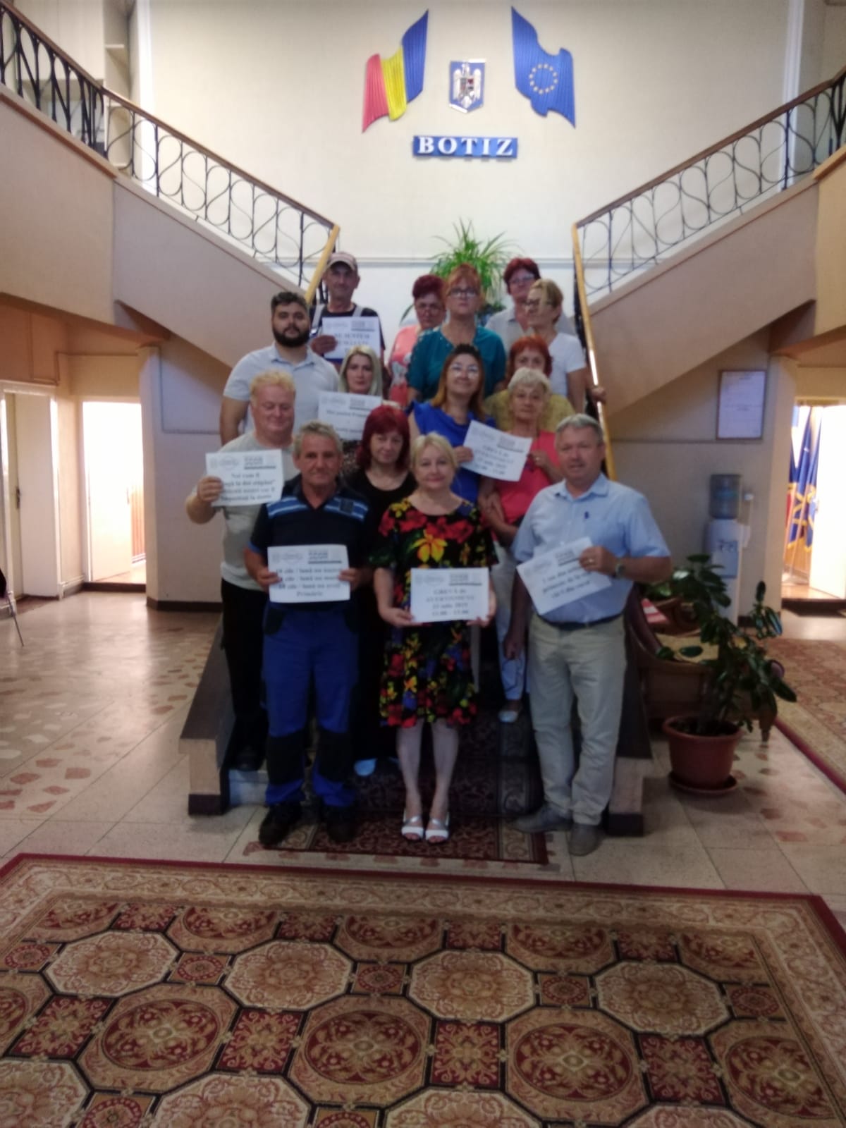 Angajații Primăriei Botiz, alături de primarul PNL, în grevă de protest față de măsurile Guvernului, condus de prim-ministru liberal