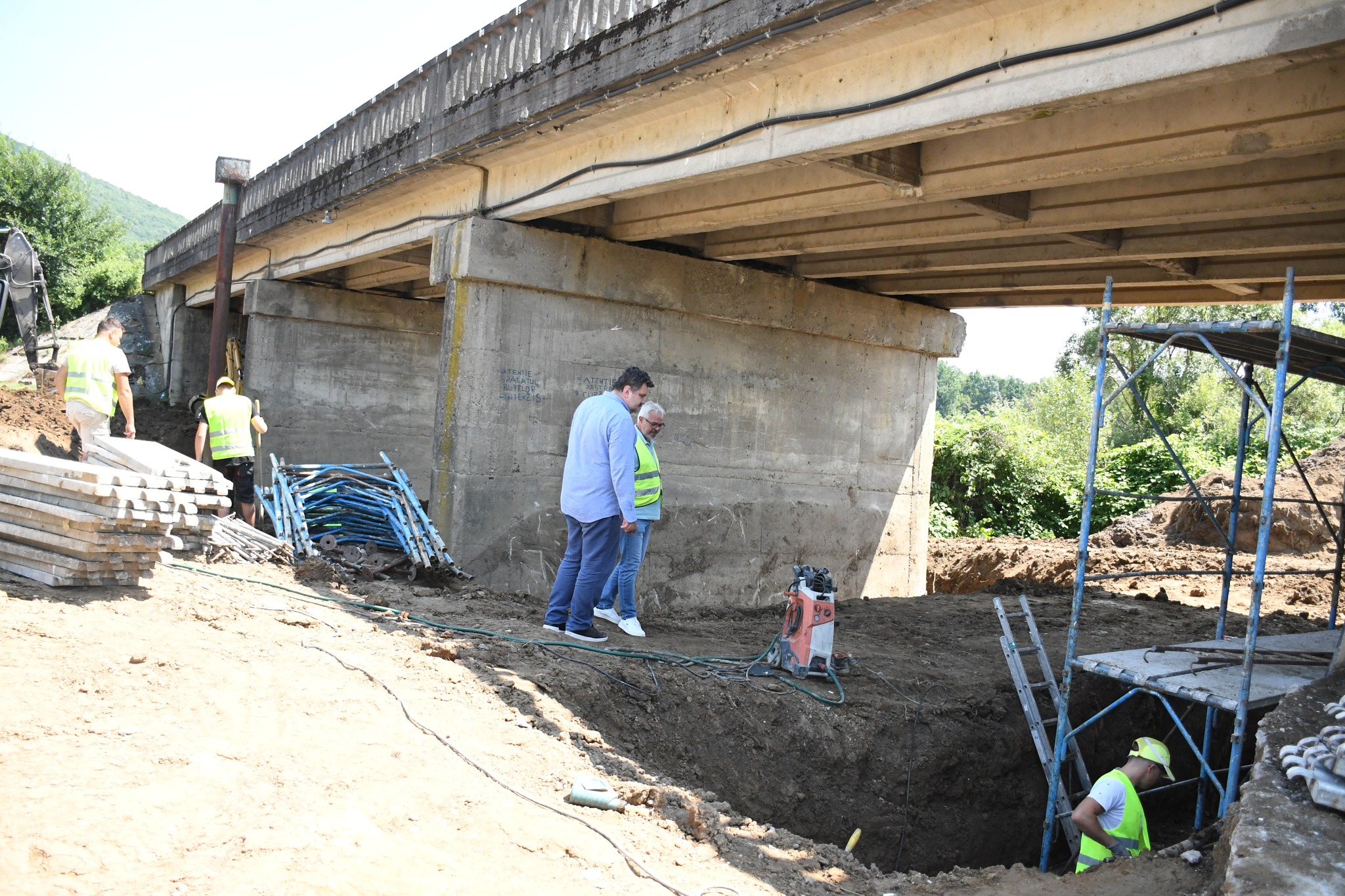 Podul peste râul Talna a intrat în reabilitare – circulație deviată pe rută ocolitoare