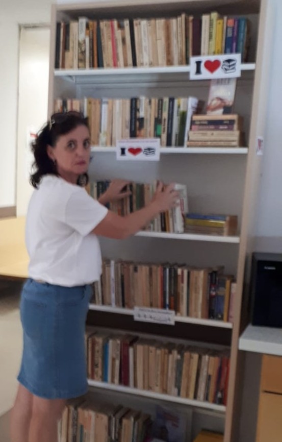 „Raftul cu cărți” de la Biblioteca Județeană Satu Mare – acum și în Spitalul Județean de Urgență