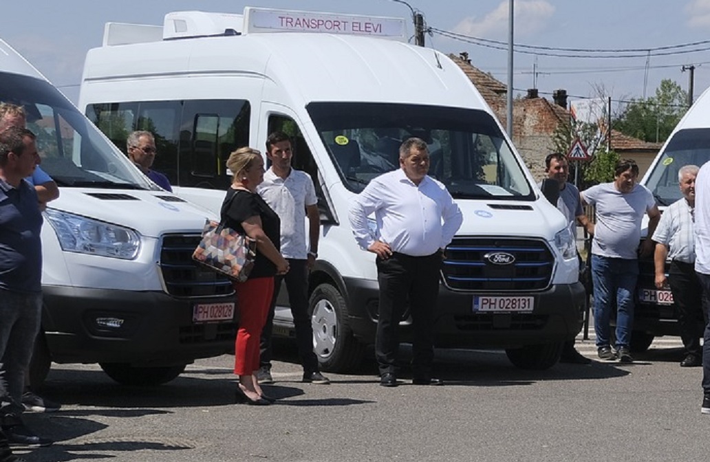 Microbuz electric pentru elevii din Homoroade – un pas important pentru educație și mobilitate modernă