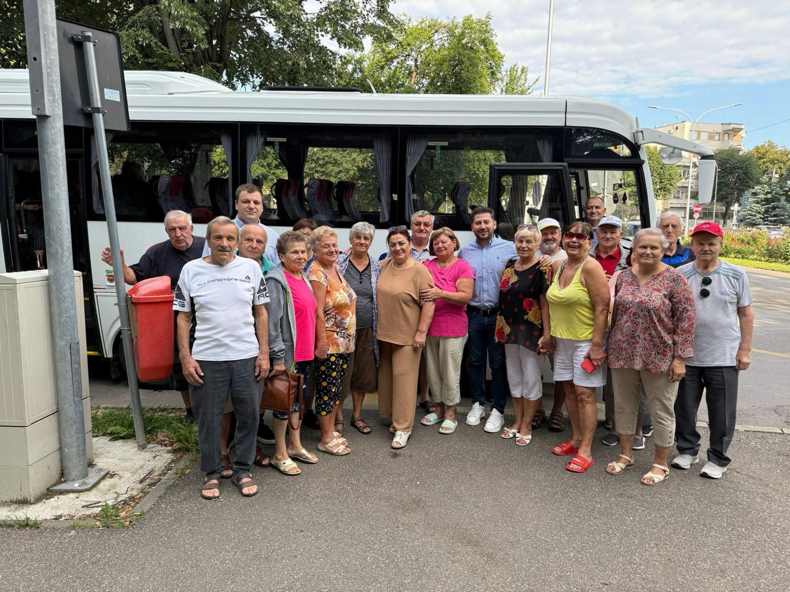Familia social-democrată. PSD Satu Mare își respectă seniorii