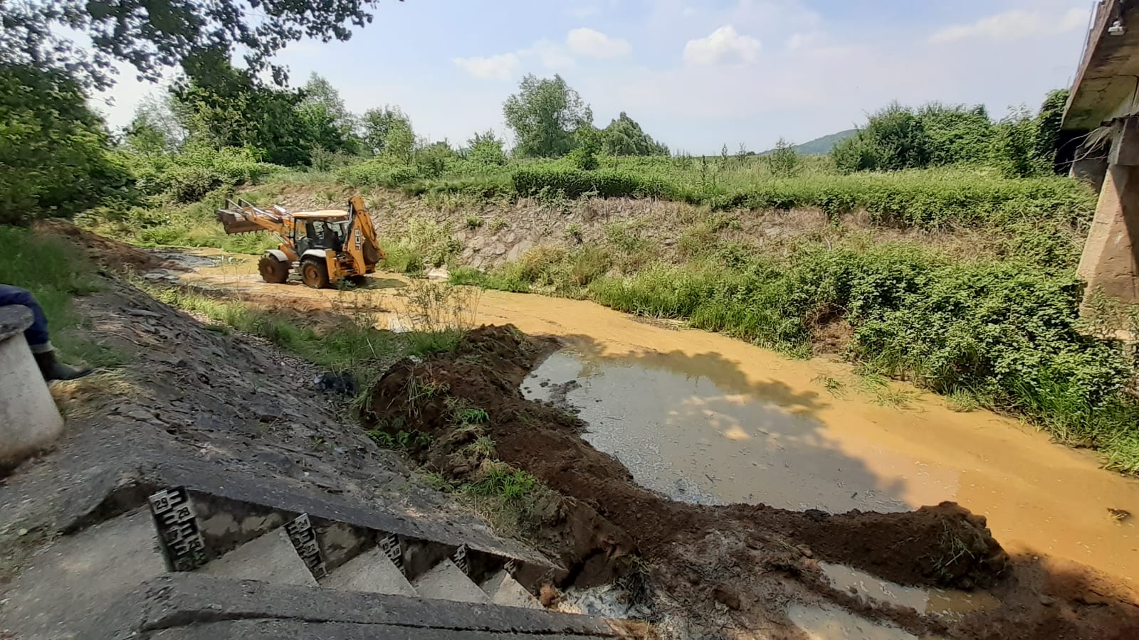 Intervenție finalizată cu succes: Decolmatarea stațiilor hidrometrice automate din Boinești, județul Satu Mare