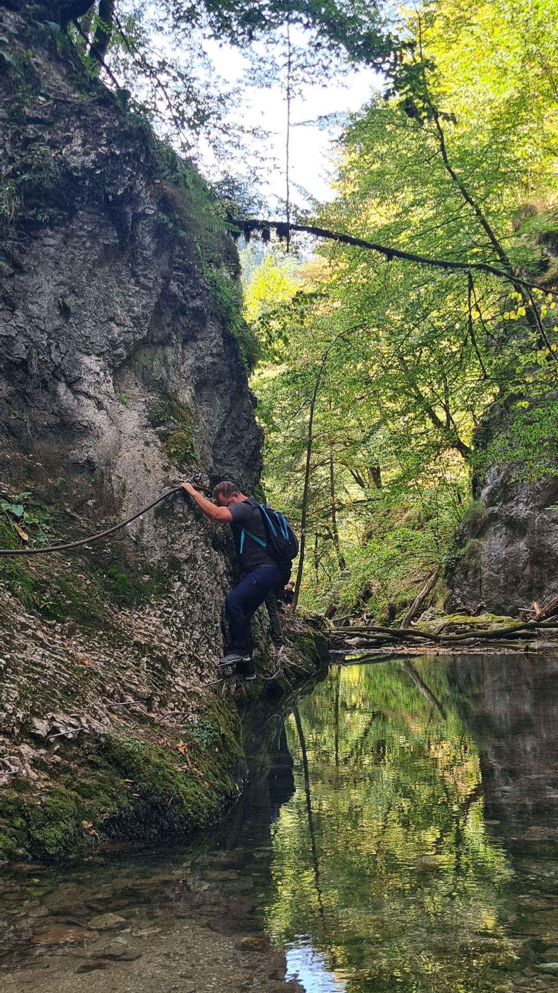 Aventură printre stânci și ape : descoperă Cheile Galbenei, bijuteria carstică a Apusenilor