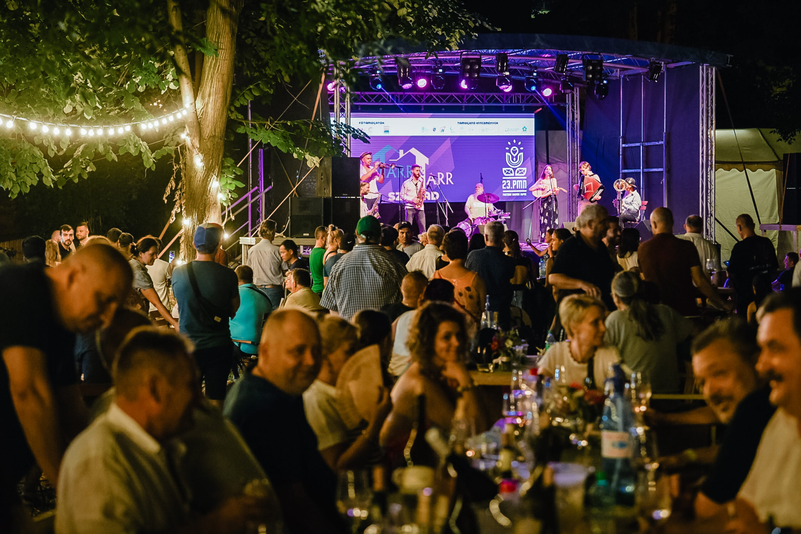 Noutate la Curtea Vinului celei de-a 24-a ediții a Zilelor Culturale Partium: posibilitatea de a rezervare de masă pentru a savura vinul în confort