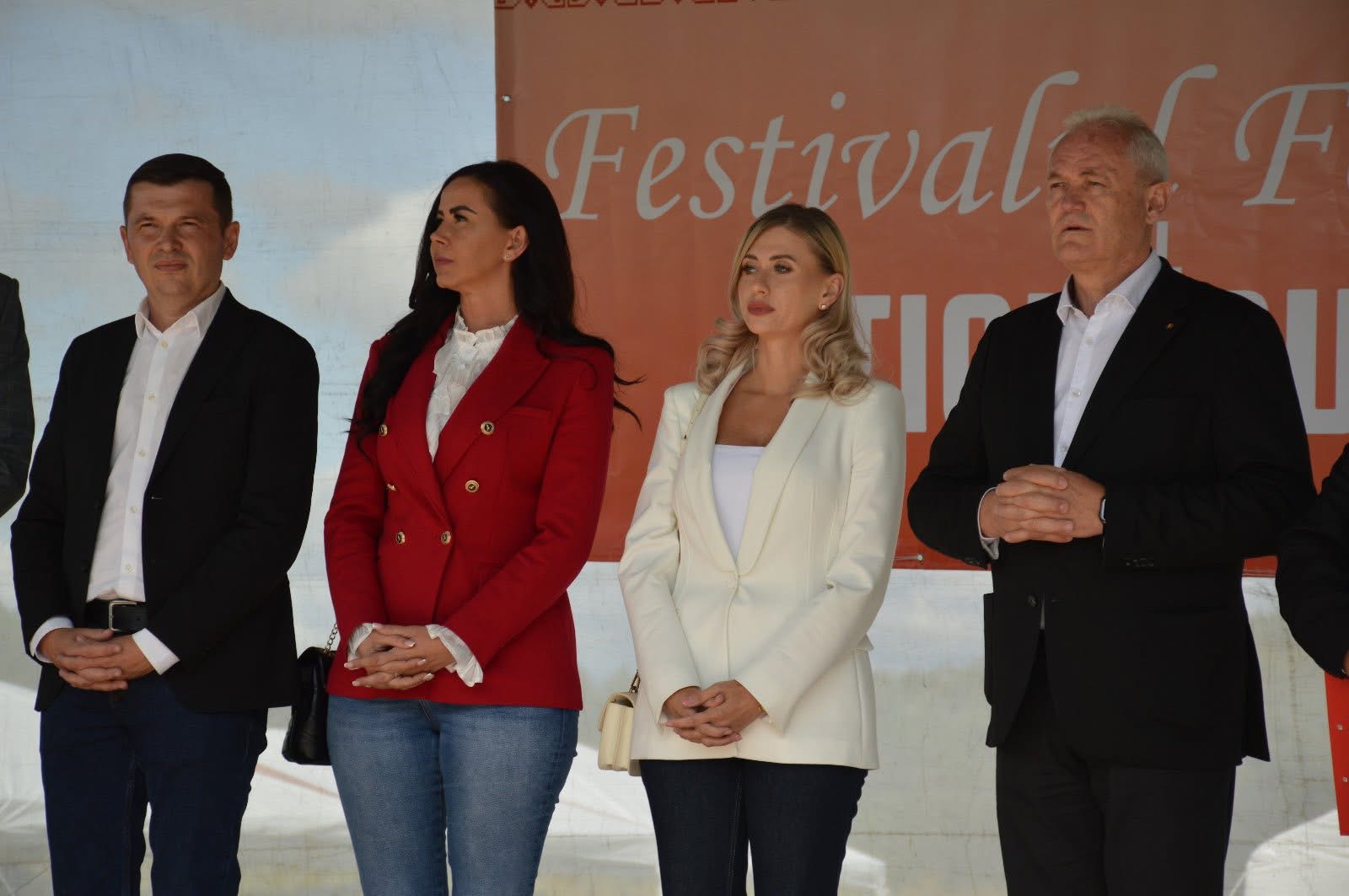 FOTO. Social Democrații sătmăreni prezenți la prima ediție a Festivalului Folcloric al Sticlarului din Poiana Codrului