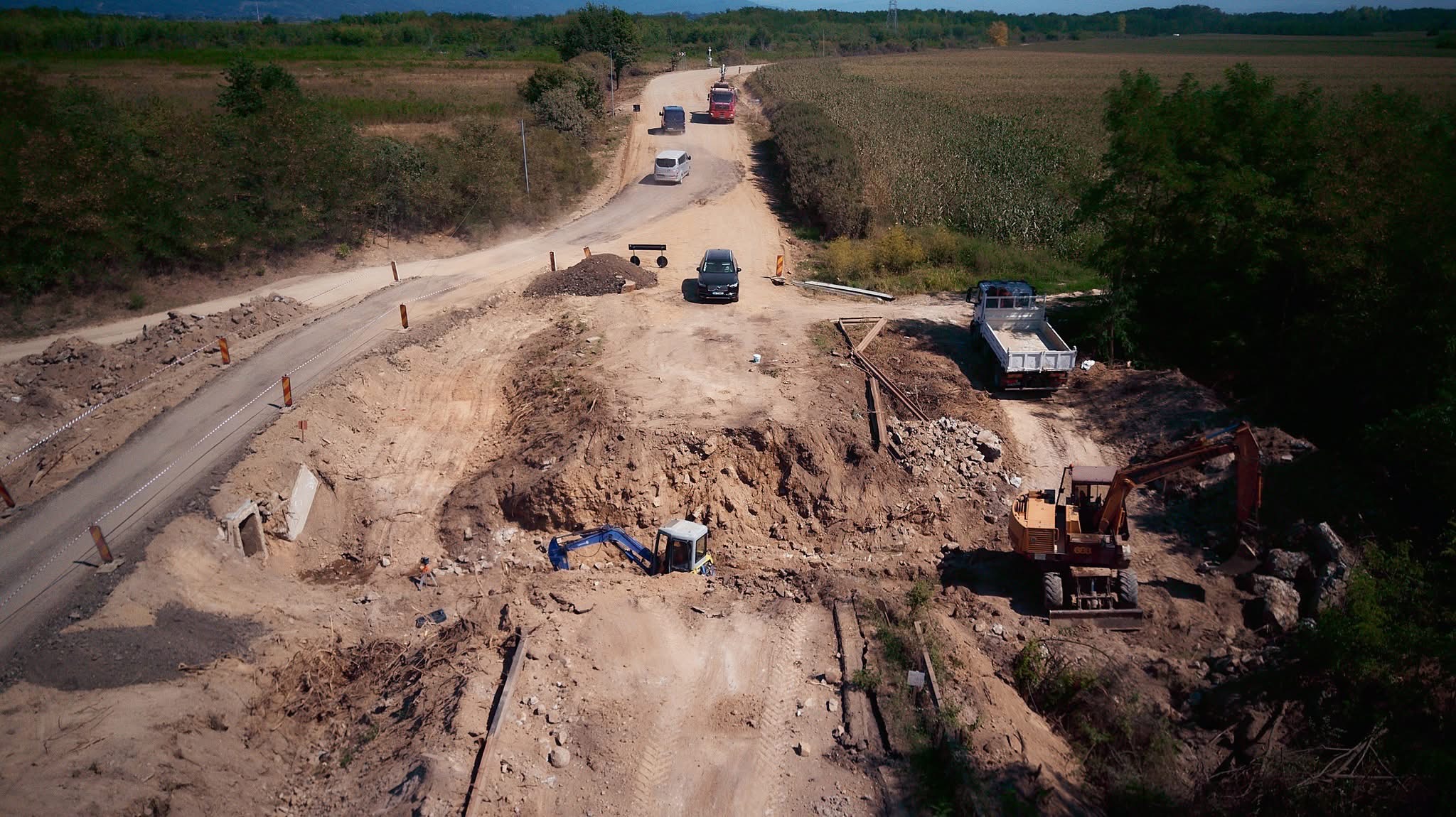 FOTO. Lucrările de modernizare a DJ 193 Satu Mare – Borlești continuă într-un ritm susținut