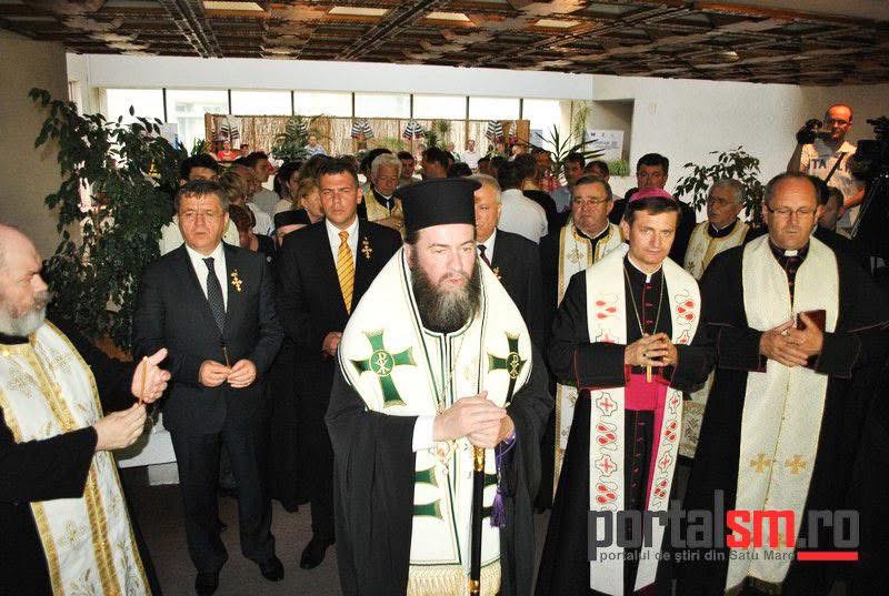 Deputatul Mircea Govor: ,,𝐙𝐢𝐮𝐚 𝐒𝐚̆𝐭𝐦𝐚𝐫𝐮𝐥𝐮𝐢 𝐞𝐱𝐢𝐬𝐭𝐚̆ 𝐝𝐞 𝟏𝟐 𝐚𝐧𝐢! 𝐏𝐨𝐥𝐢𝐭𝐢𝐜𝐚 𝐧𝐮 𝐬𝐞 𝐟𝐚𝐜𝐞 𝐜𝐮 “𝐫𝐞𝐛𝐫𝐚𝐧𝐝𝐢𝐧𝐠” 𝐥𝐚 𝐩𝐫𝐨𝐢𝐞𝐜𝐭𝐞𝐥𝐞 𝐚𝐥𝐭𝐨𝐫𝐚!”