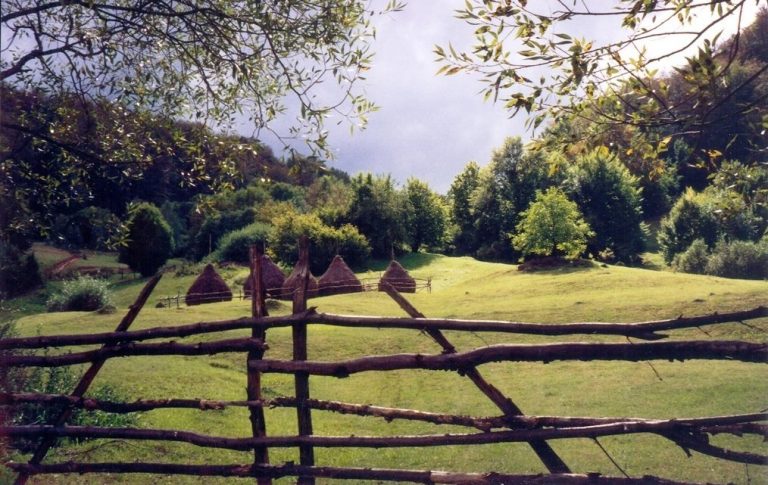 Pe urmele soarelui apune – satele de vis din județul Satu Mare