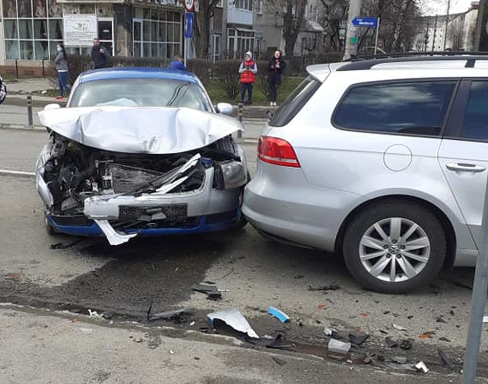 A produs un accident din cauza lipsei de atenție - polițiștii sătmăreni cercetează evenimentul