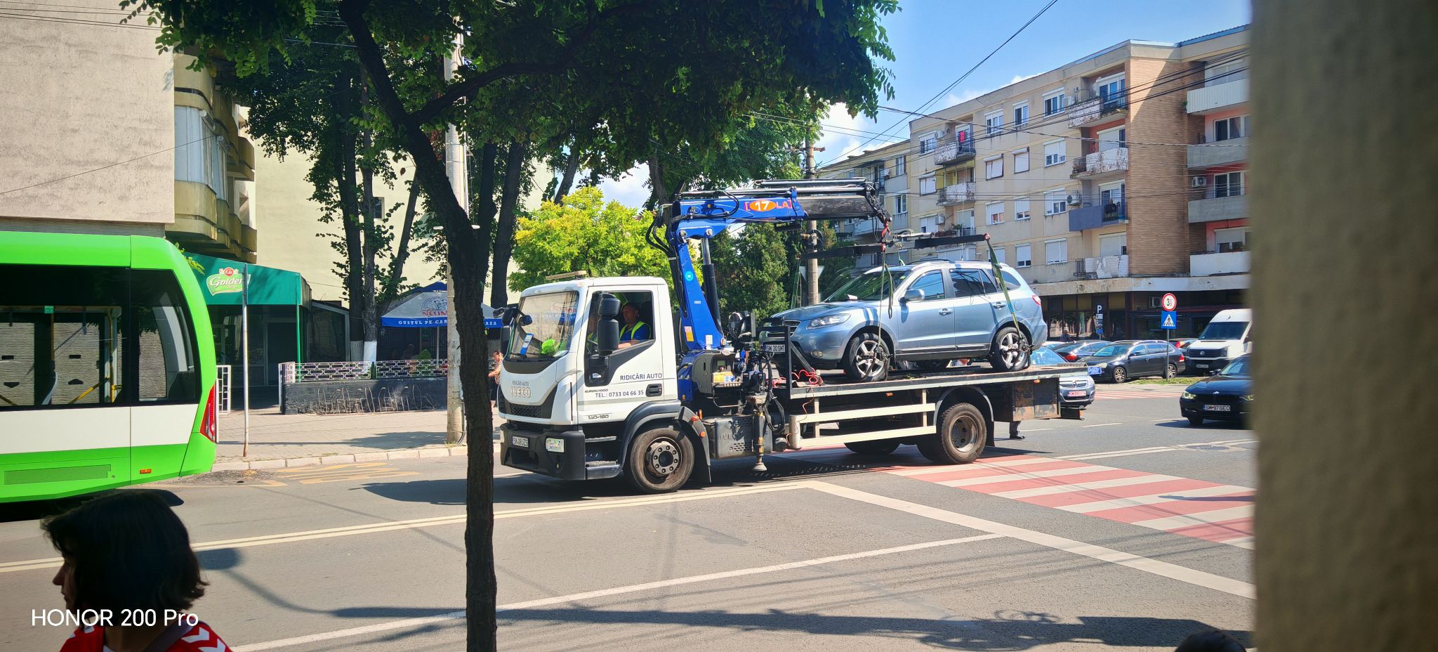 Spidercar – spaima șoferilor care-și parchează aiurea mașinile