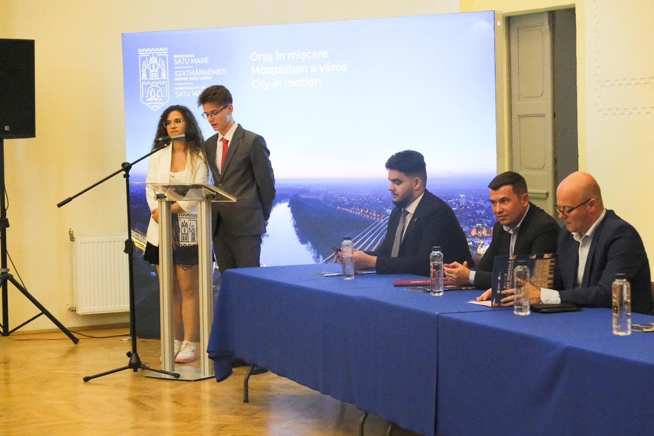 FOTOGALERIE. VIZIUNE. Elevii din toată țara dau tonul schimbării în educație, la Satu Mare