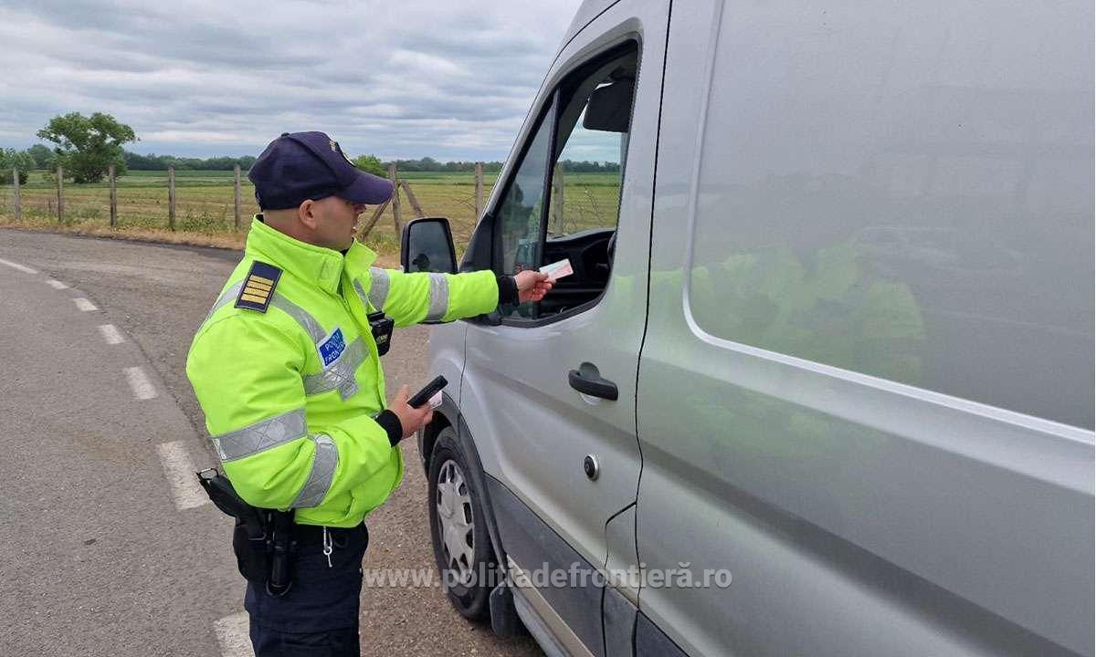 Două certificate de înmatriculare reținute și 600 de persoane verificate în cadrul unor acțiuni în județul Satu Mare