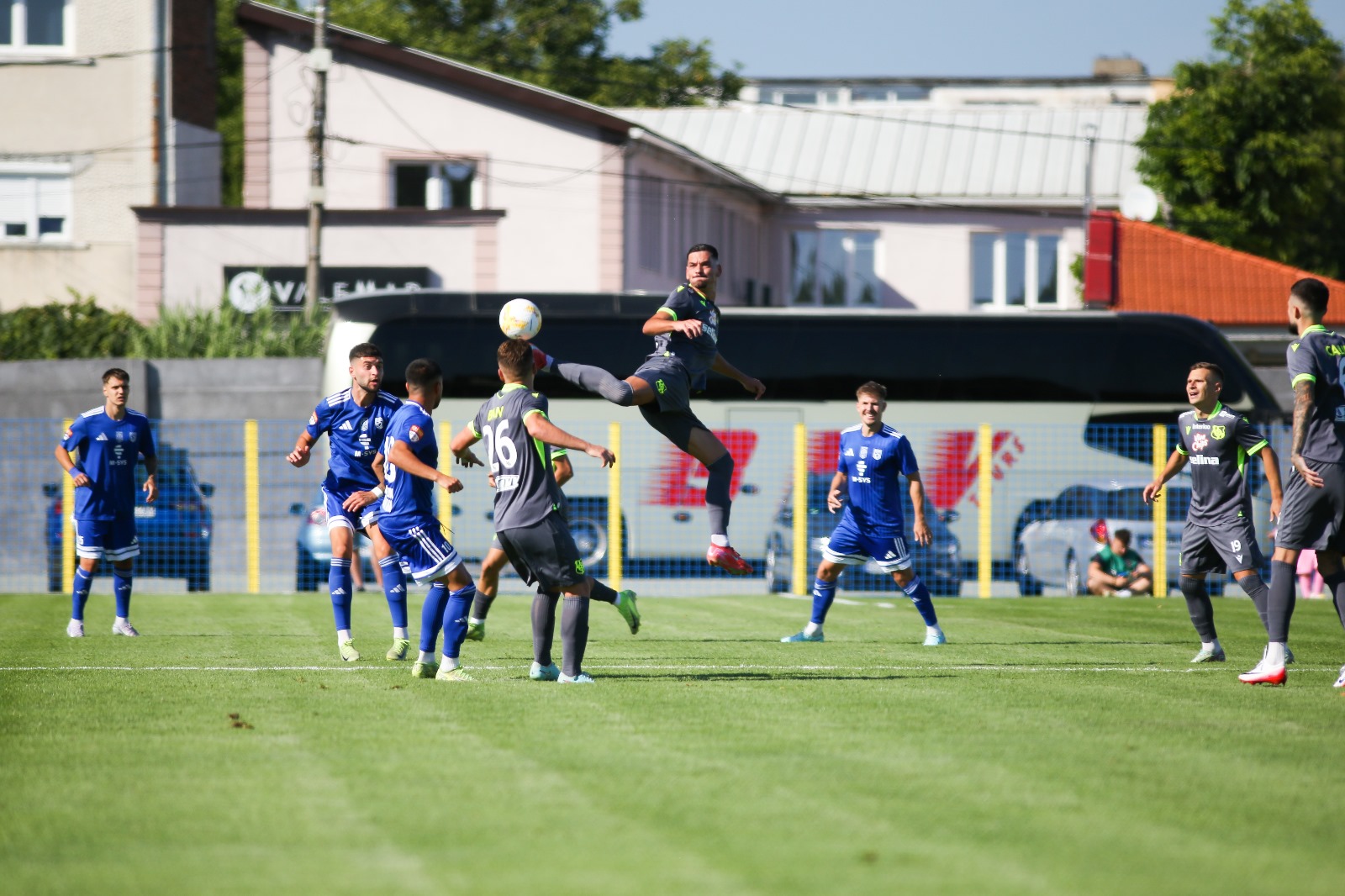 Liga a 2-a: CSM Olimpia Satu Mare - FC Bihor 1-4 ( 0-1) sau.. Una-i meciul amical, alta-i cel oficial! Video-declarațiile antrenorilor, la final de meci!