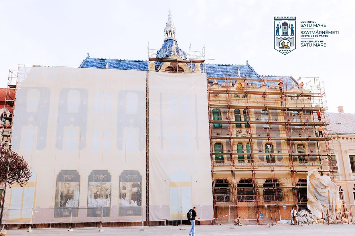 Hotelul Dacia și-a recăpătat strălucirea: fațada a fost reabilitată