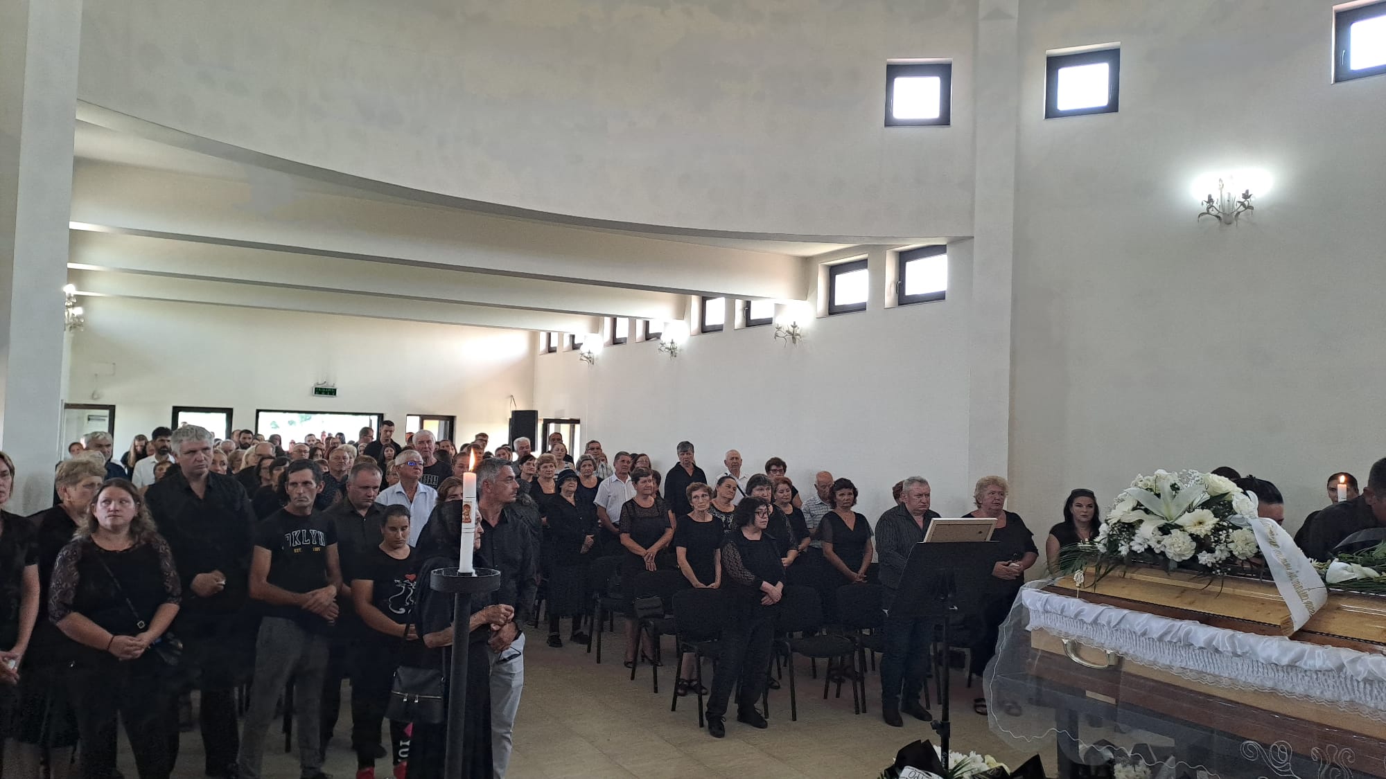 Ghiță Boțoș condus pe drumul veșniciei de familie, prieteni și muzică