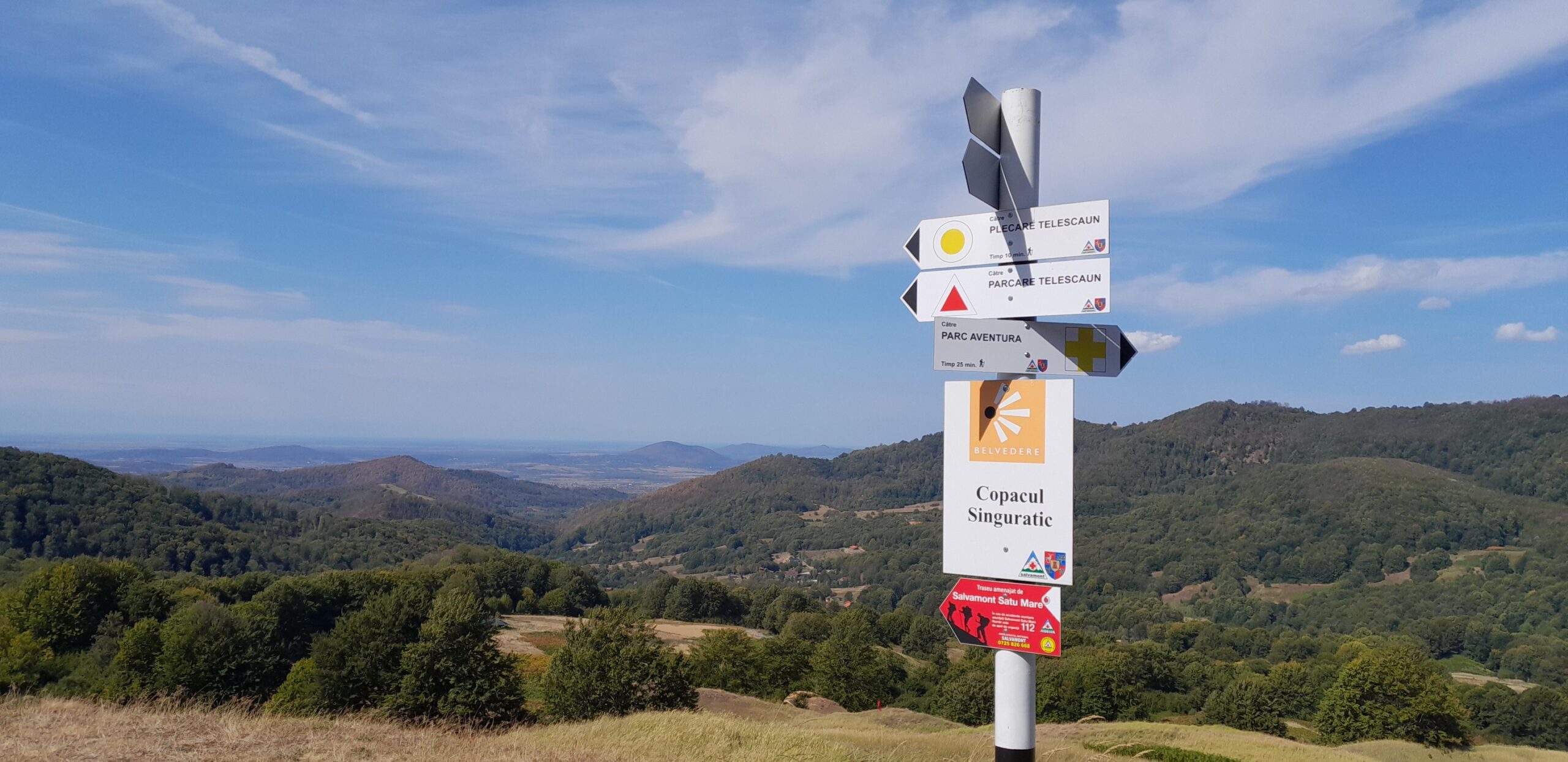 Destinații de weekend: Munții Oașului în straie de toamnă - Trasee de drumeție de neuitat